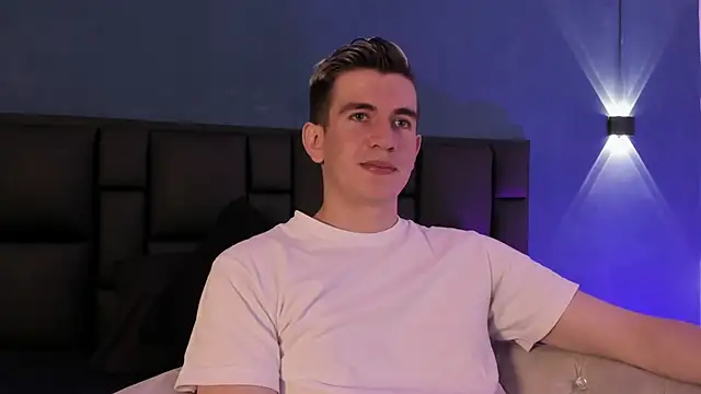 MikaelSlow online show from 02-05-26, 03:44