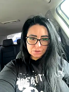 Snapshot of SellenaBigBoobs chatting on 09-30-25, 12:32 SellenaBigBoobs online show from 09-30-25, 12:32