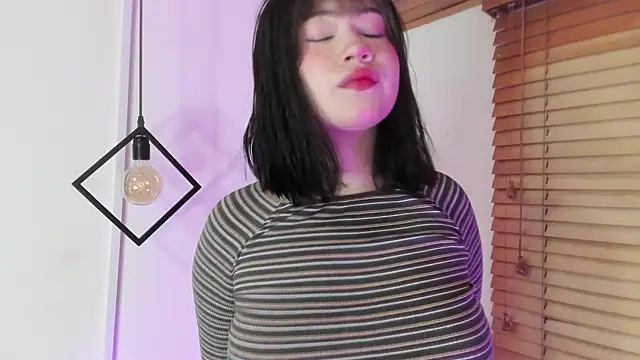 GENNESIS LOVE online show from 11-24-25, 02:55