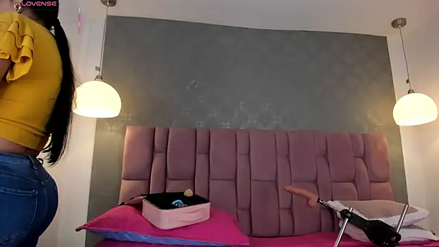 Snapshot of brithanyadams23 chatting on 03-21-25, 11:01 brithanyadams23 online show from 03-21-25, 11:01