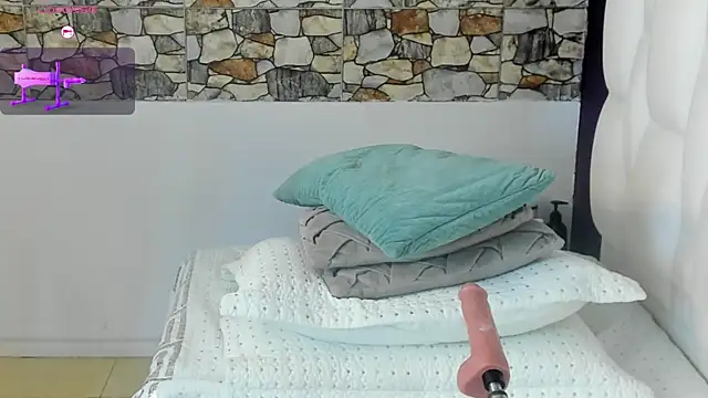 Snapshot of brithanyadams23 chatting on 09-28-25, 03:01 brithanyadams23 online show from 09-28-25, 03:01