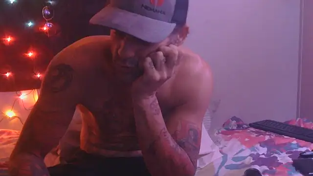 Snapshot of SoloMan2023 chatting on 10-18-25, 03:42 SoloMan2023 online show from 10-18-25, 03:42