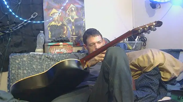 Snapshot of SoloMan2023 chatting on 11-16-25, 07:08 SoloMan2023 online show from 11-16-25, 07:08