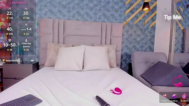 Snapshot of NiiaMoore chatting on 10-16-25, 06:53 NiiaMoore online show from 10-16-25, 06:53