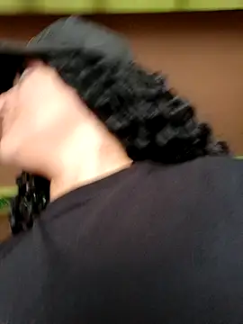 Liancy online show from 12-21-24, 05:29