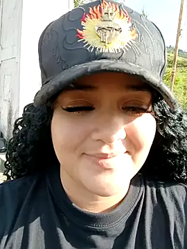 Liancy online show from 12-21-24, 08:32