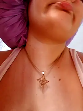 Liancy online show from 12-28-24, 02:42