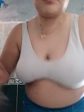 Liancy online show from 01-01-25, 03:57