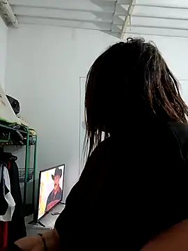 Liancy online show from 01-29-25, 04:05