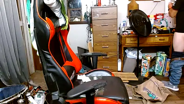 tongueispowerr6d9 online show from 08-10-26, 01:42