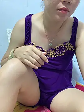 Snapshot of Baby-bigtits chatting on 02-28-25, 10:39 Baby-bigtits online show from 02-28-25, 10:39