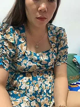 Snapshot of Baby-bigtits chatting on 09-26-25, 01:59 Baby-bigtits online show from 09-26-25, 01:59