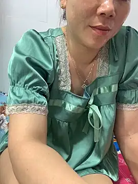 Snapshot of Baby-bigtits chatting on 10-02-25, 11:39 Baby-bigtits online show from 10-02-25, 11:39