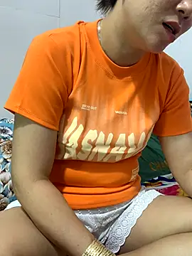 Snapshot of Baby-bigtits chatting on 10-03-25, 03:58 Baby-bigtits online show from 10-03-25, 03:58