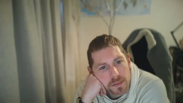 Snapshot of Rock_Pierce chatting on 01-28-25, 05:03 Rock Pierce online show from 01-28-25, 05:03