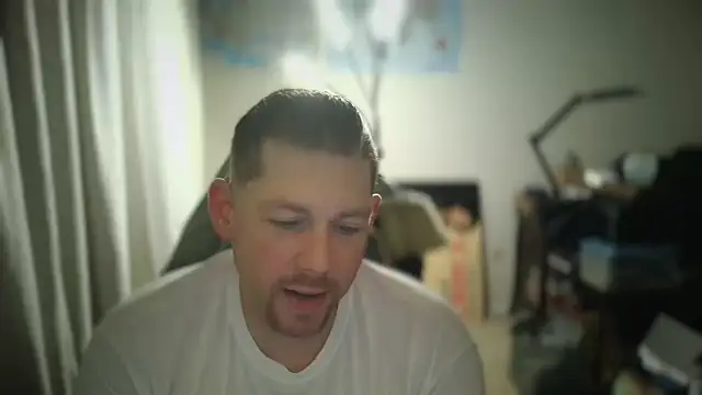 Snapshot of Rock_Pierce chatting on 01-31-25, 09:26 Rock Pierce online show from 01-31-25, 09:26