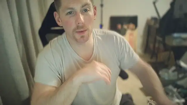 Snapshot of Rock_Pierce chatting on 02-13-25, 03:18 Rock Pierce online show from 02-13-25, 03:18