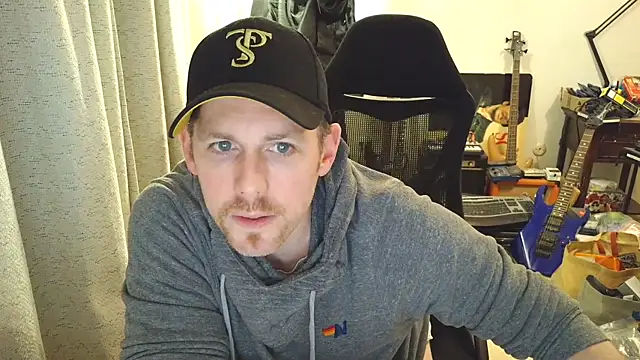 Snapshot of Rock_Pierce chatting on 03-14-25, 07:04 Rock Pierce online show from 03-14-25, 07:04