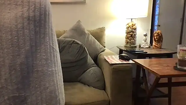 Snapshot of Rock_Pierce chatting on 10-04-25, 04:05 Rock Pierce online show from 10-04-25, 04:05