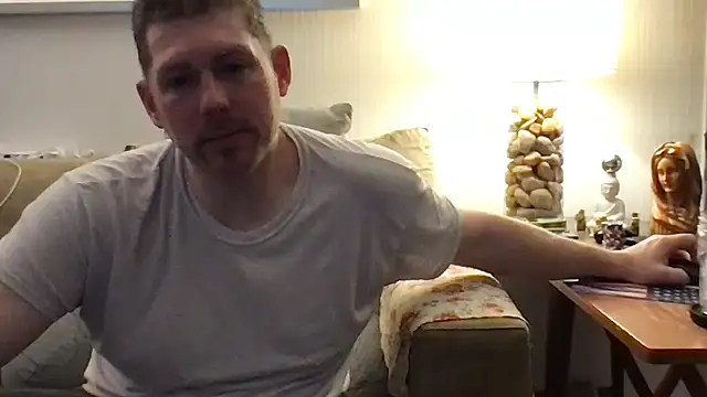 Snapshot of Rock_Pierce chatting on 10-30-25, 07:03 Rock Pierce online show from 10-30-25, 07:03