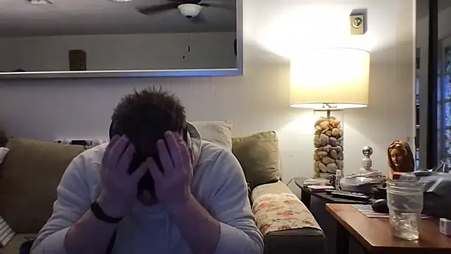 Snapshot of Rock_Pierce chatting on 11-01-25, 03:47 Rock Pierce online show from 11-01-25, 03:47