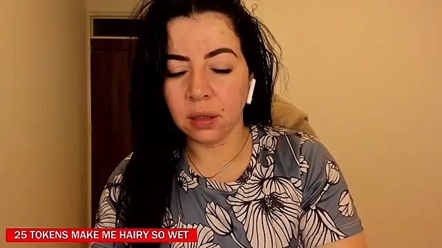 Im coco online show from 03-23-25, 07:31