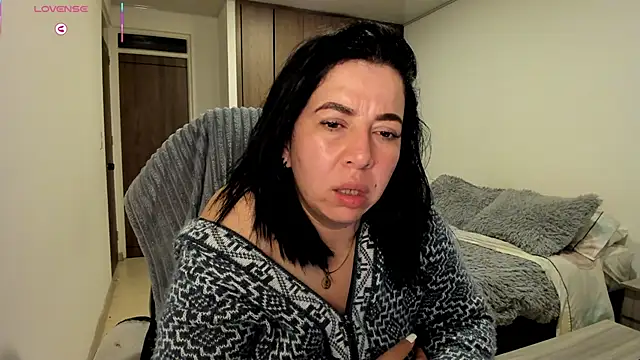 Snapshot of Im_coco chatting on 02-11-26, 12:37 Im coco online show from 02-11-26, 12:37