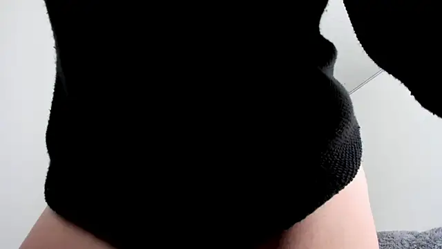 Snapshot of Im_coco chatting on 02-12-26, 01:28 Im coco online show from 02-12-26, 01:28