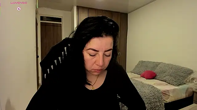 Snapshot of Im_coco chatting on 02-21-26, 10:16 Im coco online show from 02-21-26, 10:16