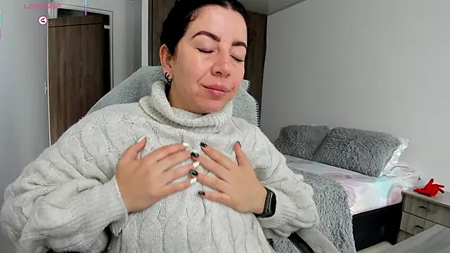 Snapshot of Im_coco chatting on 02-25-26, 12:59 Im coco online show from 02-25-26, 12:59