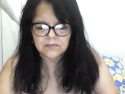 Snapshot of kassandra02 chatting on 02-01-25, 02:02 kassandra02 online show from 02-01-25, 02:02