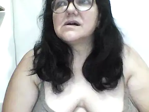 Snapshot of kassandra02 chatting on 02-09-25, 02:17 kassandra02 online show from 02-09-25, 02:17