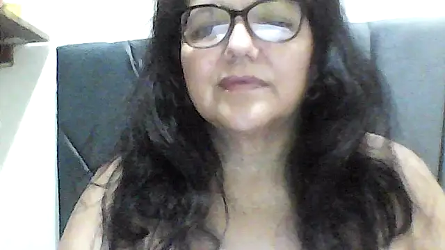 Snapshot of kassandra02 chatting on 10-26-25, 03:12 kassandra02 online show from 10-26-25, 03:12
