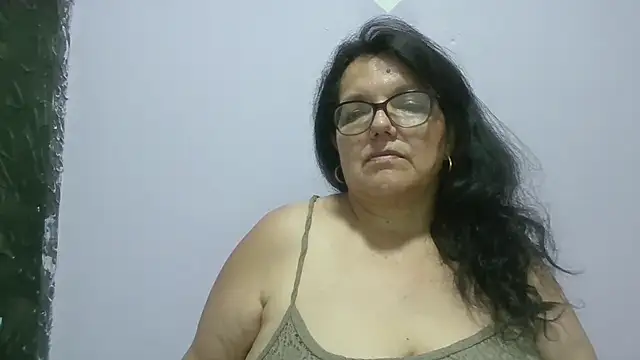Snapshot of kassandra02 chatting on 04-14-26, 02:17 kassandra02 online show from 04-14-26, 02:17