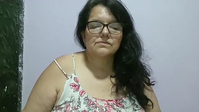Snapshot of kassandra02 chatting on 05-17-26, 02:31 kassandra02 online show from 05-17-26, 02:31
