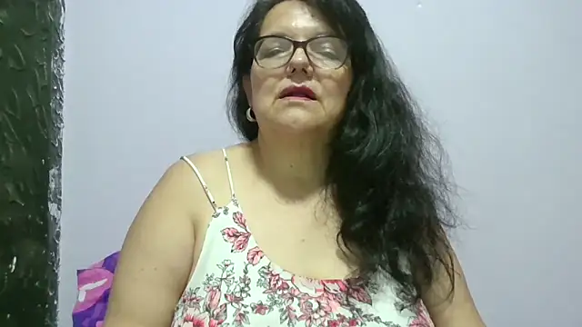 Snapshot of kassandra02 chatting on 05-18-26, 02:51 kassandra02 online show from 05-18-26, 02:51