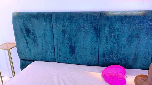 AgathaLynx online show from 02-01-26, 10:36