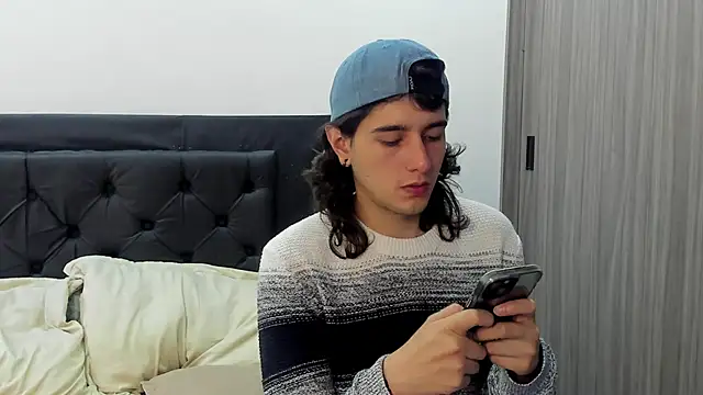 Snapshot of alex_connorr chatting on 12-23-24, 09:40 alex connorr online show from 12-23-24, 09:40