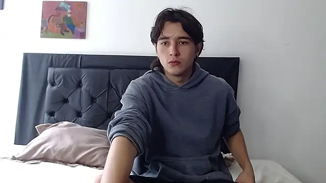 Snapshot of alex_connorr chatting on 03-06-25, 03:24 alex connorr online show from 03-06-25, 03:24