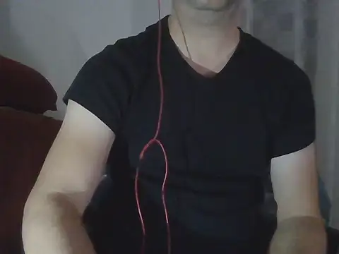 Snapshot of fikoivos chatting on 11-08-25, 09:46 fikoivos online show from 11-08-25, 09:46