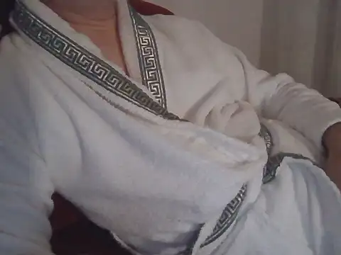 Snapshot of fikoivos chatting on 12-16-25, 09:53 fikoivos online show from 12-16-25, 09:53