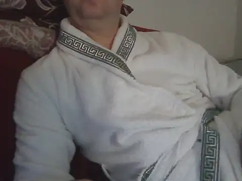 Snapshot of fikoivos chatting on 12-18-25, 09:43 fikoivos online show from 12-18-25, 09:43