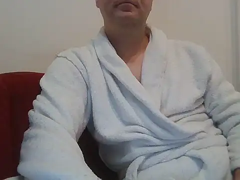 Snapshot of fikoivos chatting on 02-08-26, 12:41 fikoivos online show from 02-08-26, 12:41