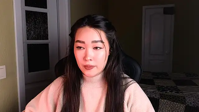 Snapshot of Erica_Wayne chatting on 01-08-25, 05:48 Erica Wayne online show from 01-08-25, 05:48