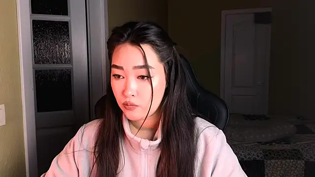 Snapshot of Erica_Wayne chatting on 01-12-25, 01:27 Erica Wayne online show from 01-12-25, 01:27