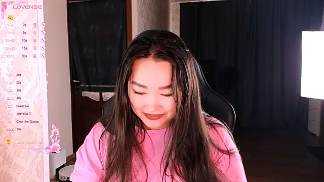 Snapshot of Erica_Wayne chatting on 11-02-25, 07:44 Erica Wayne online show from 11-02-25, 07:44