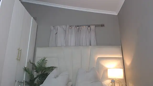 naughtyblackdolie online show from 11-28-25, 05:10