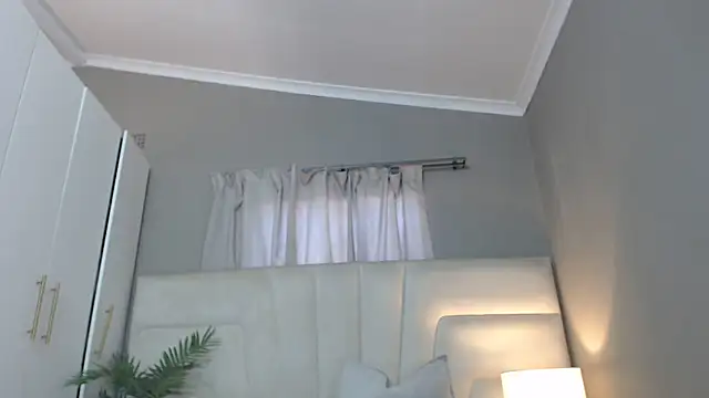 naughtyblackdolie online show from 05-03-26, 11:27