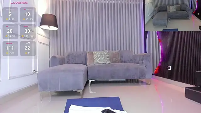 Snapshot of Anna_parkker_ chatting on 02-18-26, 07:32 Anna parkker online show from 02-18-26, 07:32