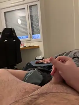 Snapshot of aquarium2345 chatting on 02-03-25, 05:03 aquarium2345 online show from 02-03-25, 05:03